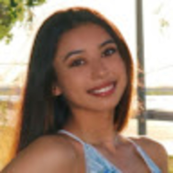 Meet your Posher, Madison - Picture 1 of 1